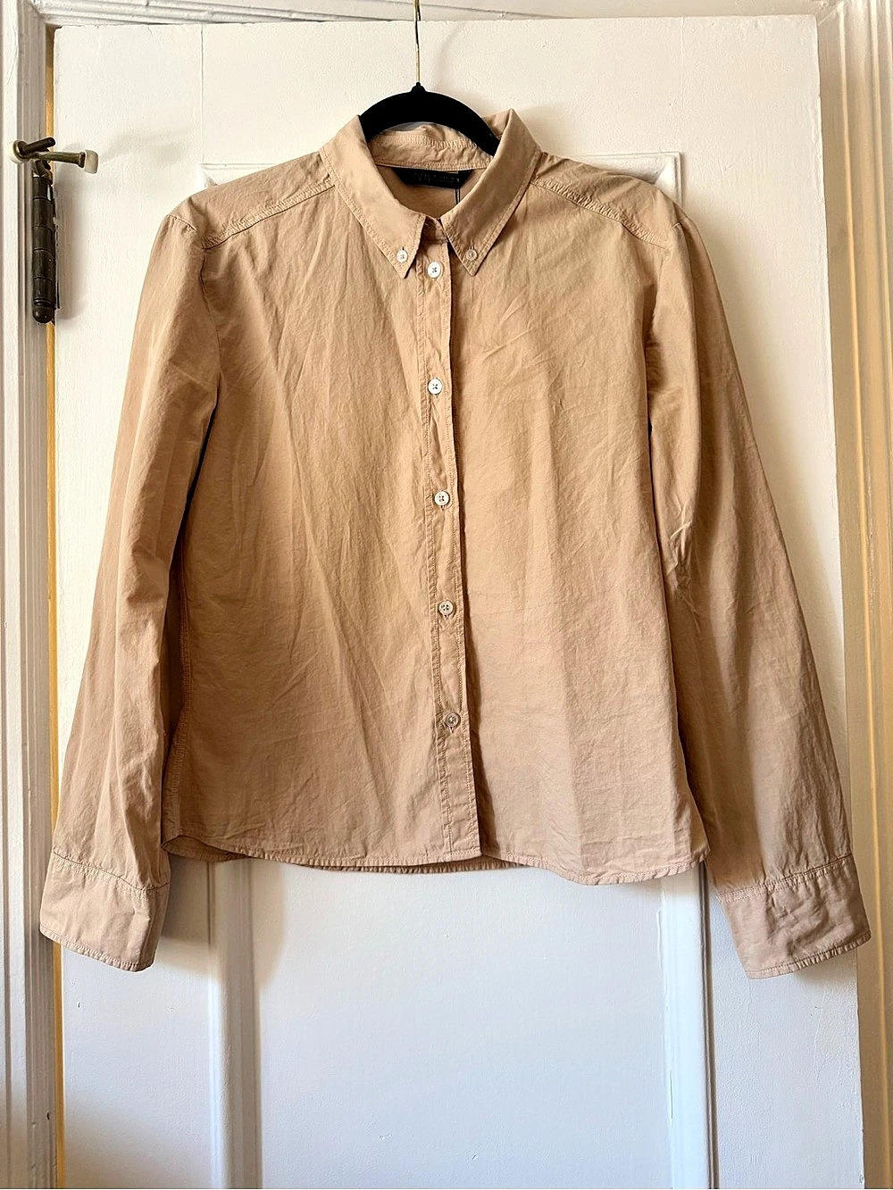 Zara Button Down Shirt in Beige Size Small NWT